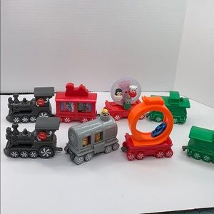 McDonalds Holiday Christmas Train Set of 8 - 2017